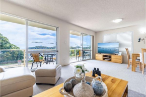 Laman Lodge, 1,15 Laman Street - Stunning Views, air conditioned unit with water views and Wifi